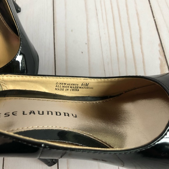 Chinese Laundry Z-New Alerts Black Patent Pumps - Picture 3 of 8